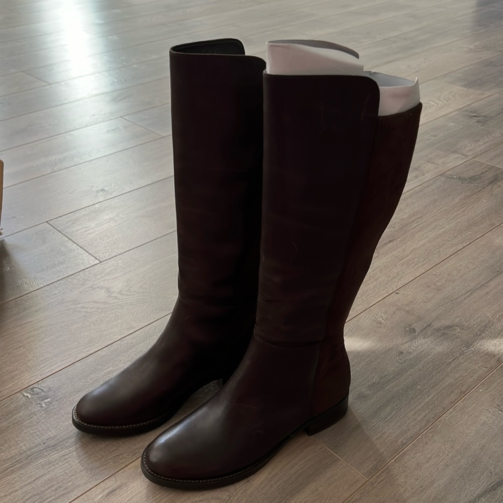 Brand new Lands End Brown Tall Stretch Boot size 7.5